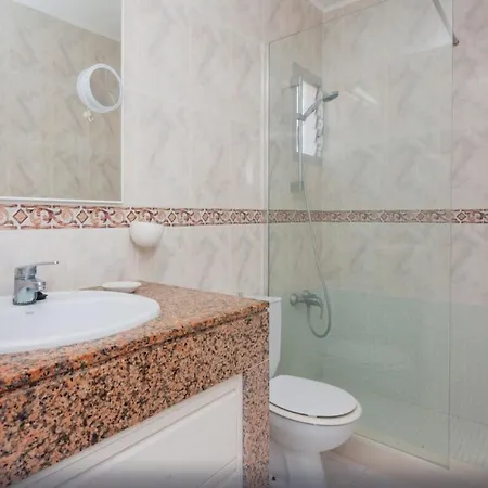 Apartamento Con Balcon Y Piscina Compartida 아파트 칼라 엔 포캣